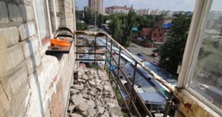 Демонтаж балкона Бердск, цена от 2907 руб.