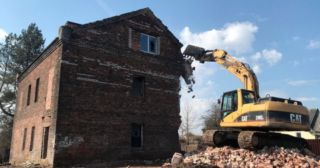 Демонтаж кирпичного дома Бердск, цена от 2907 руб.