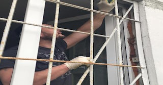 Демонтаж металлических оконных решеток в Бердске – расценки в смете от 1020 рублей