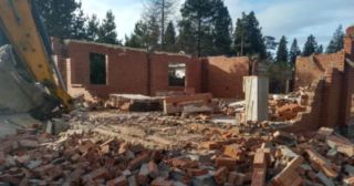 Демонтаж 1 этажного дома Бердск, цена от 1581 руб.